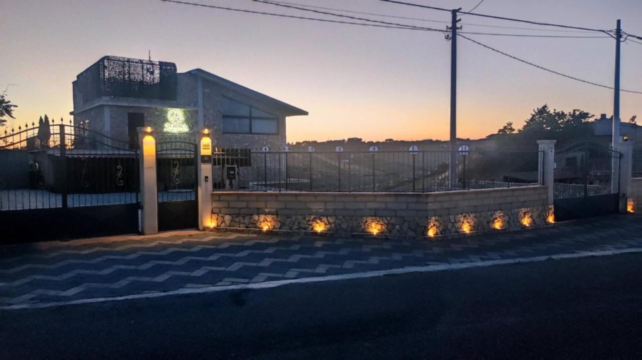 Villa Aurora كالتاجيروني المظهر الخارجي الصورة